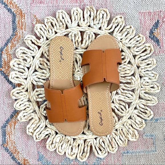 ✨ Final Price- brown slide sandals - Picture 2 of 2